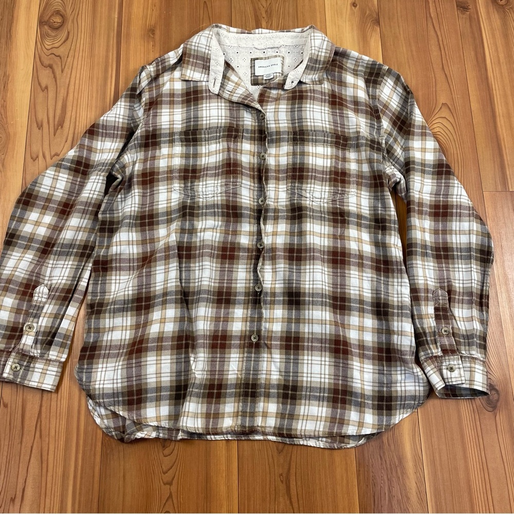 American Eagle Women’s Oversized Plaid Flannel Button Up Collar size Medium 8 10